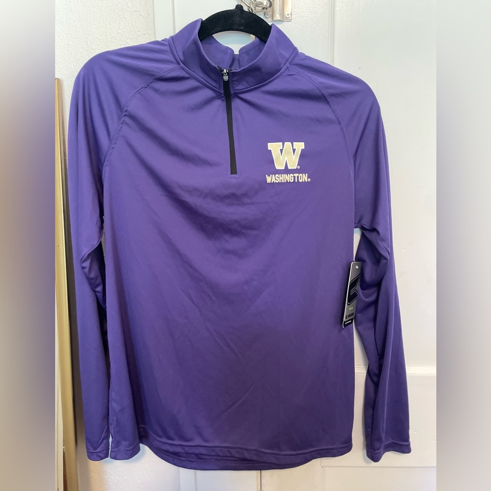 UW colosseum 1/4 zip- youth XL